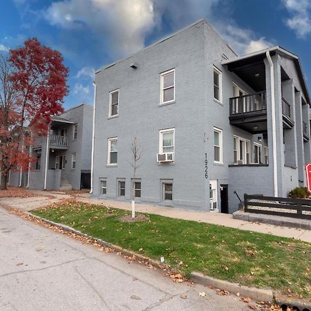 The Village Downtown West Indianapolis Bagian luar foto