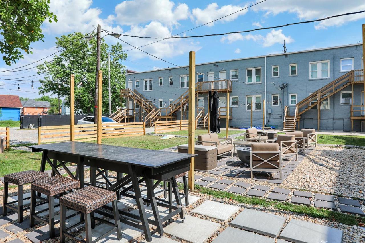 The Village Downtown West Indianapolis Bagian luar foto