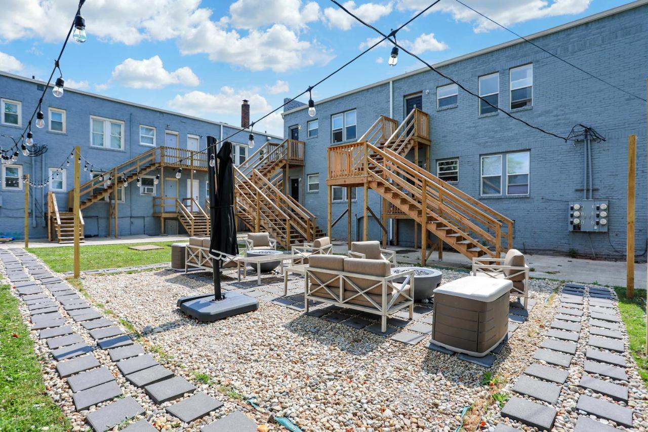 The Village Downtown West Indianapolis Bagian luar foto
