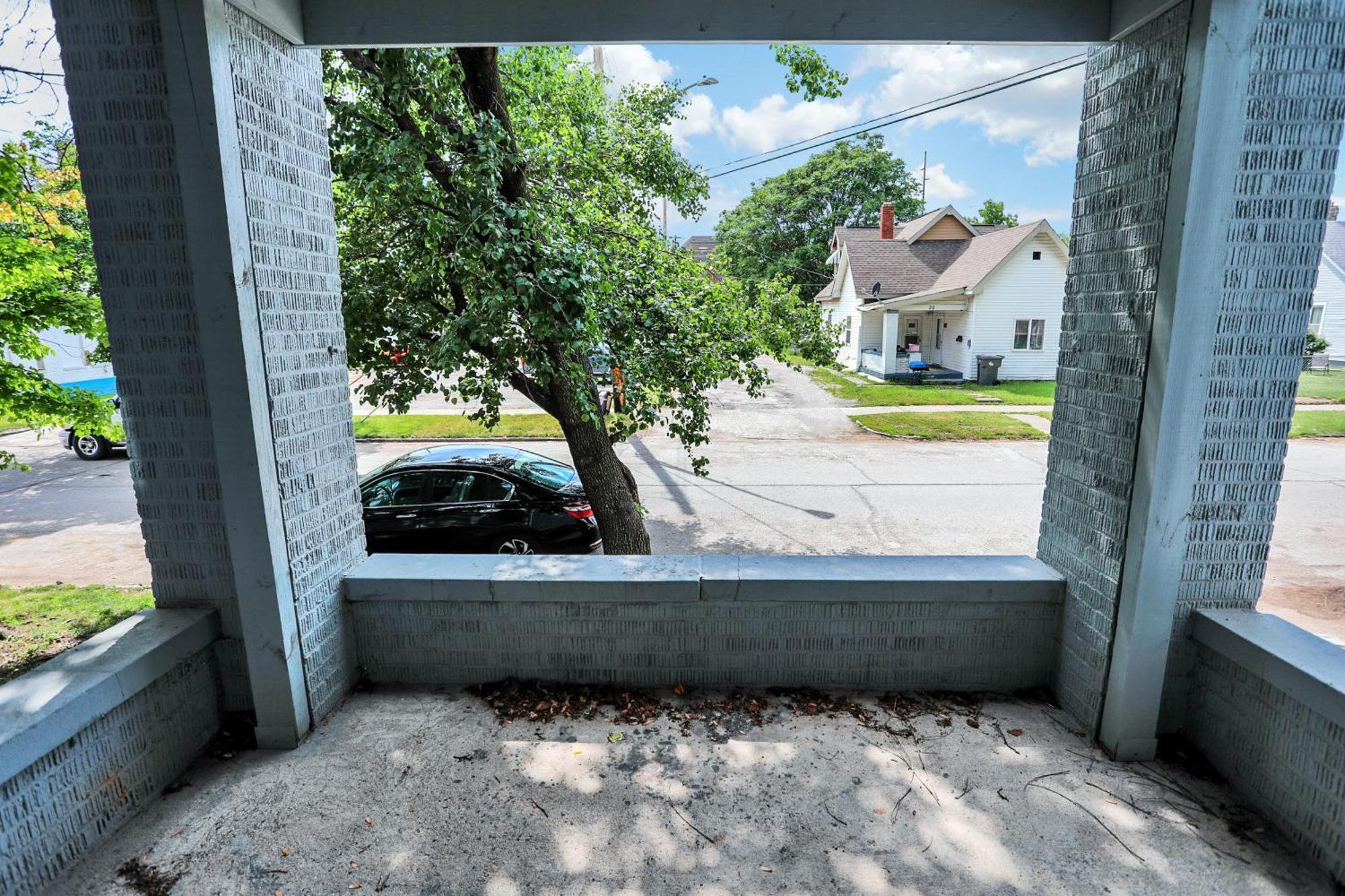 The Village Downtown West Indianapolis Bagian luar foto