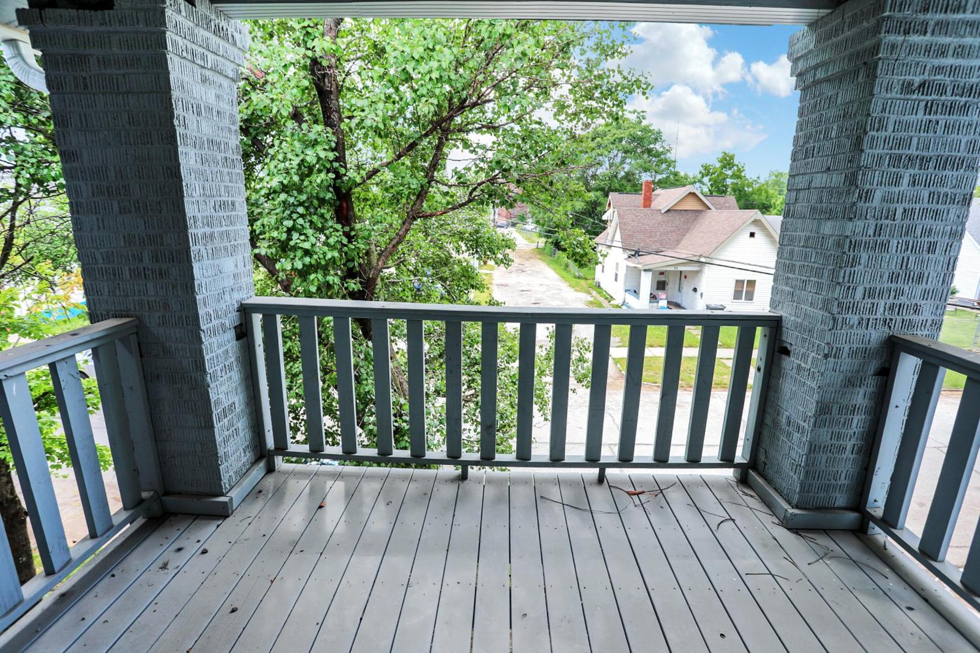 The Village Downtown West Indianapolis Bagian luar foto
